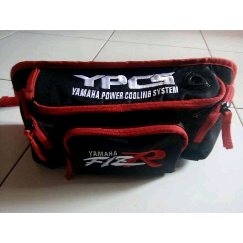 tas  Yamaha f1zr