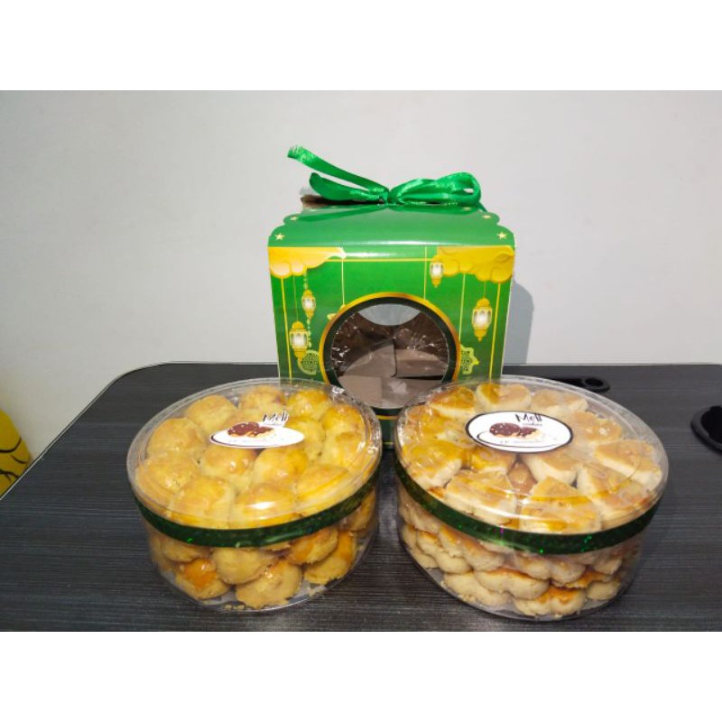 

Hampers lebaran/kue kering lebaran