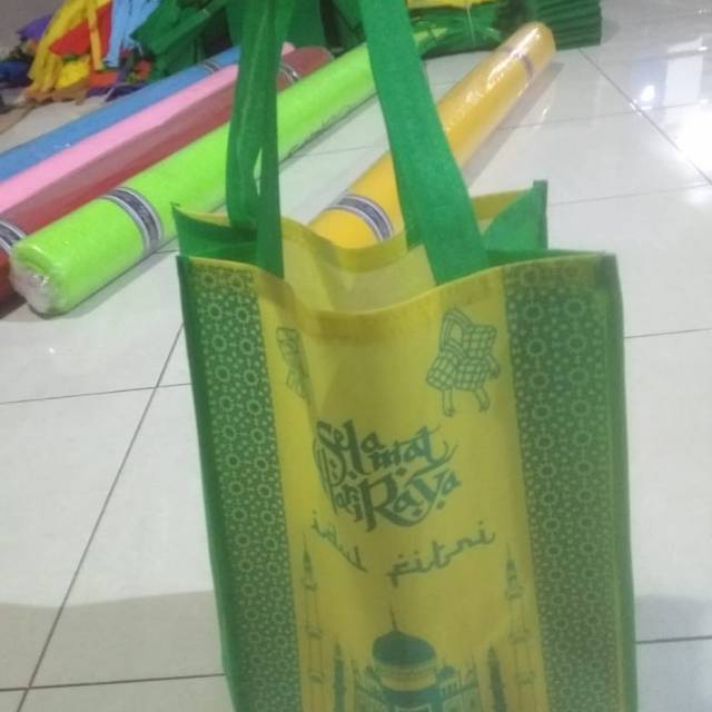 

Tas Spunbond Idul Fitri 30x40cm