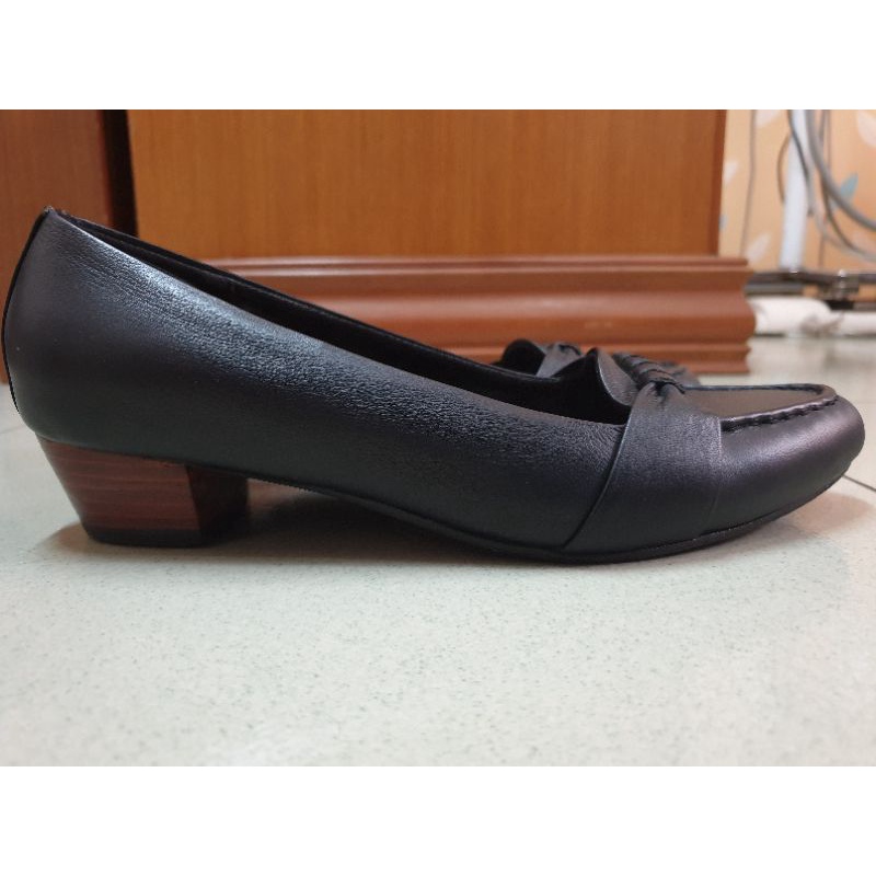 Sepatu Shoeka Preloved