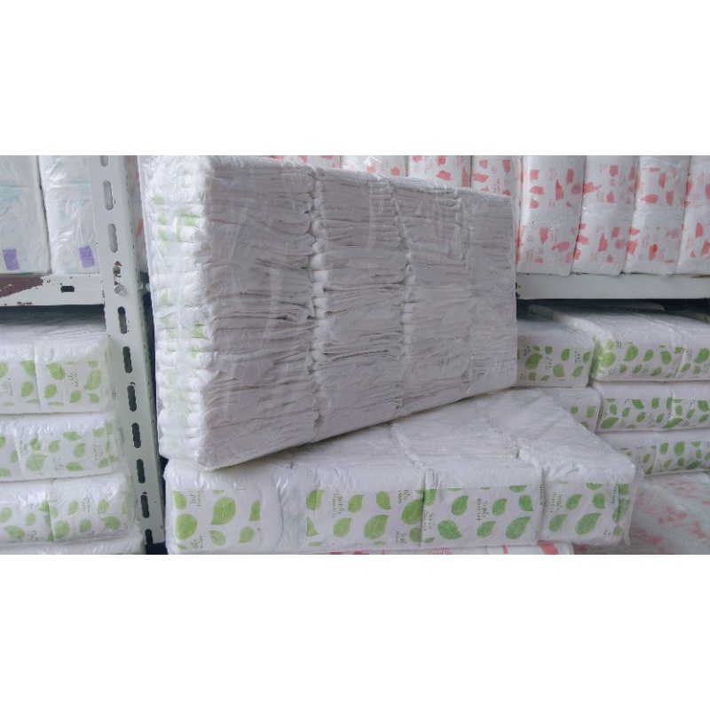 Softex  23cm isi 100 rijec kemasan