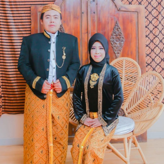 Set Baju Couple Hewes Adat JAWA BORDIR