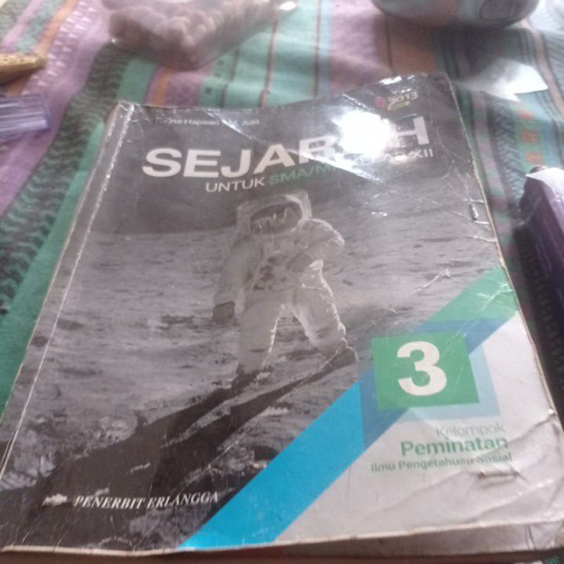 Buku sejarah 3-12 sma revisi