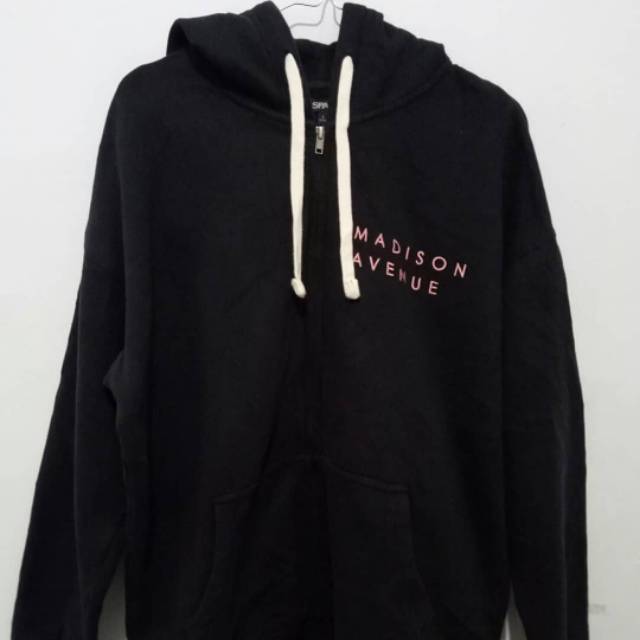 

Spao Price : 85k PxL : 57cm x 59cm No Minus