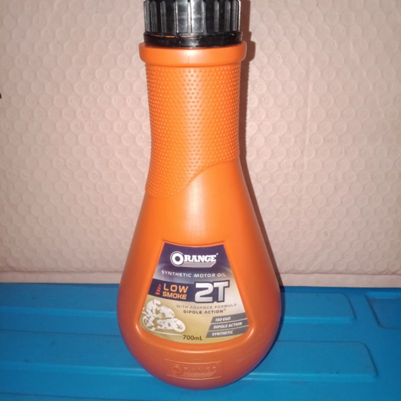 Oli 2 Tak / Oli Orange 2T Low Smoke 700mL / Tutup Hitam Low Smoke