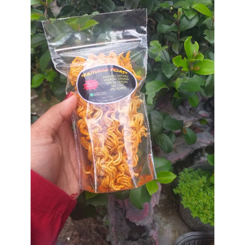 

mie kremes pedas