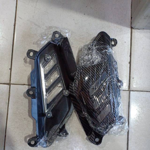 Cover tutup carbon bodi pijakan samping kiri kanan nmax lama zoro pnp