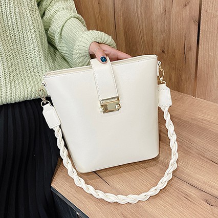 (2PC BISA IKG)GTBI99884663 NEW ARRIVAL   !!! TAS SELEMPANG IMPORT PREMIUM TERBARU