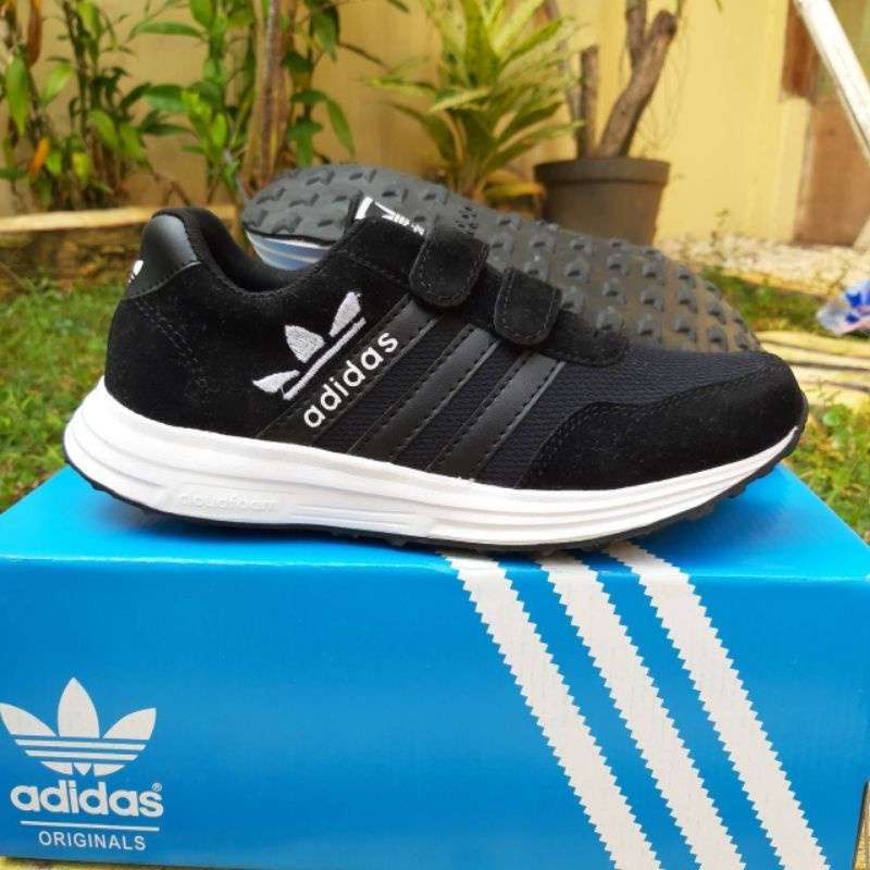 Sepatu Anak Sekolah SD TK Adidas Hitam Putih Lengkap Box