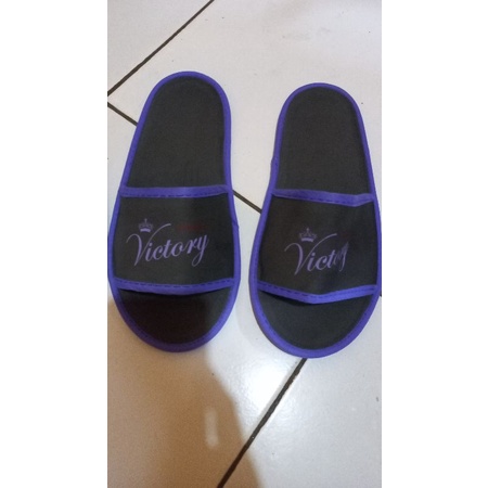 COSTUM SABLON SANDAL LANTAI /HOTEL # SLIPPERS SEPOND 4 ML MIN ORDER 100 PASANG-Hitam list ungu