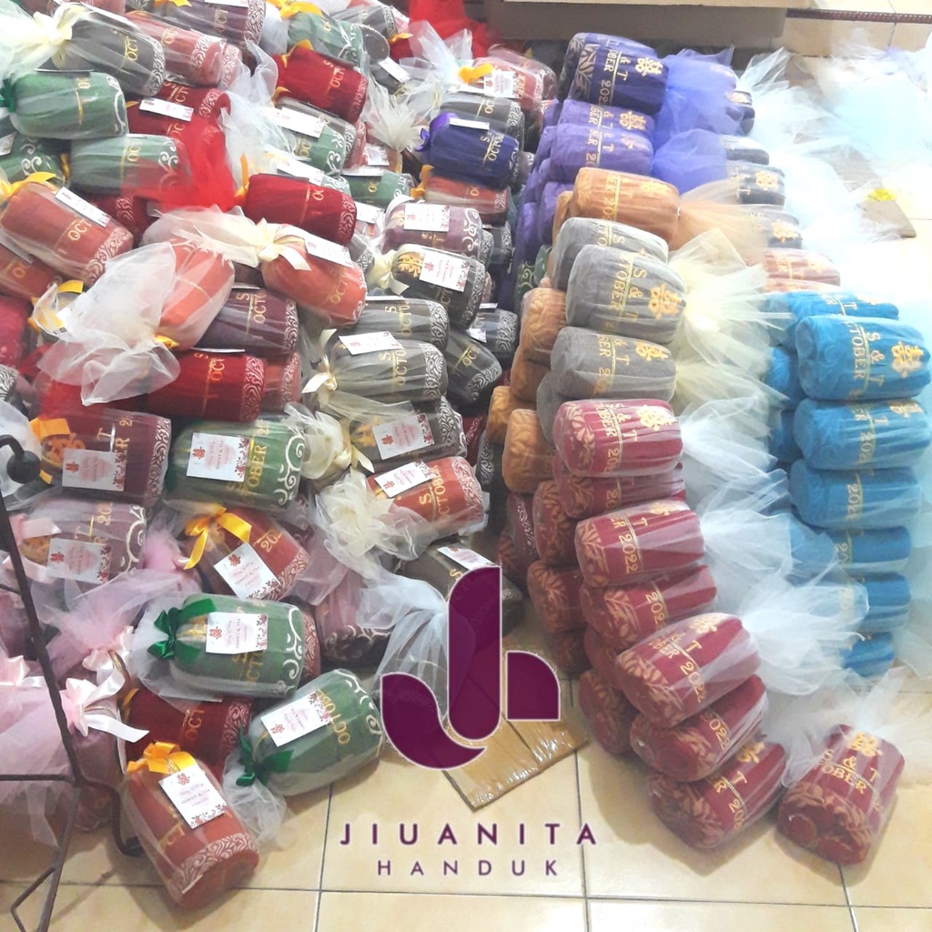 Packing Handuk Souvenir (Hampers) Per Pcs