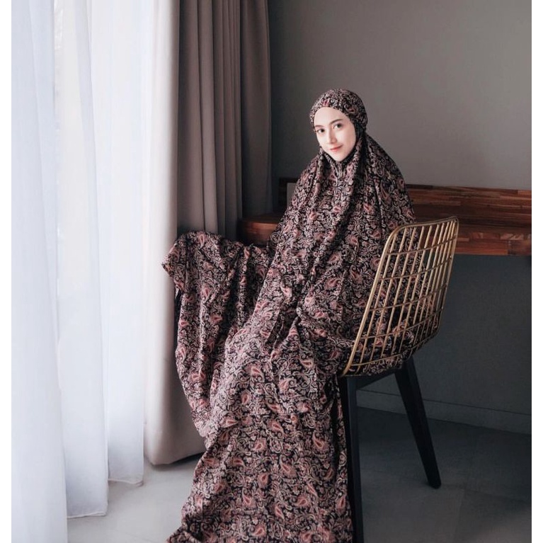mukena tazbiya motif batik paisley dewasa jumbo bahan katun rayon mukenah travel