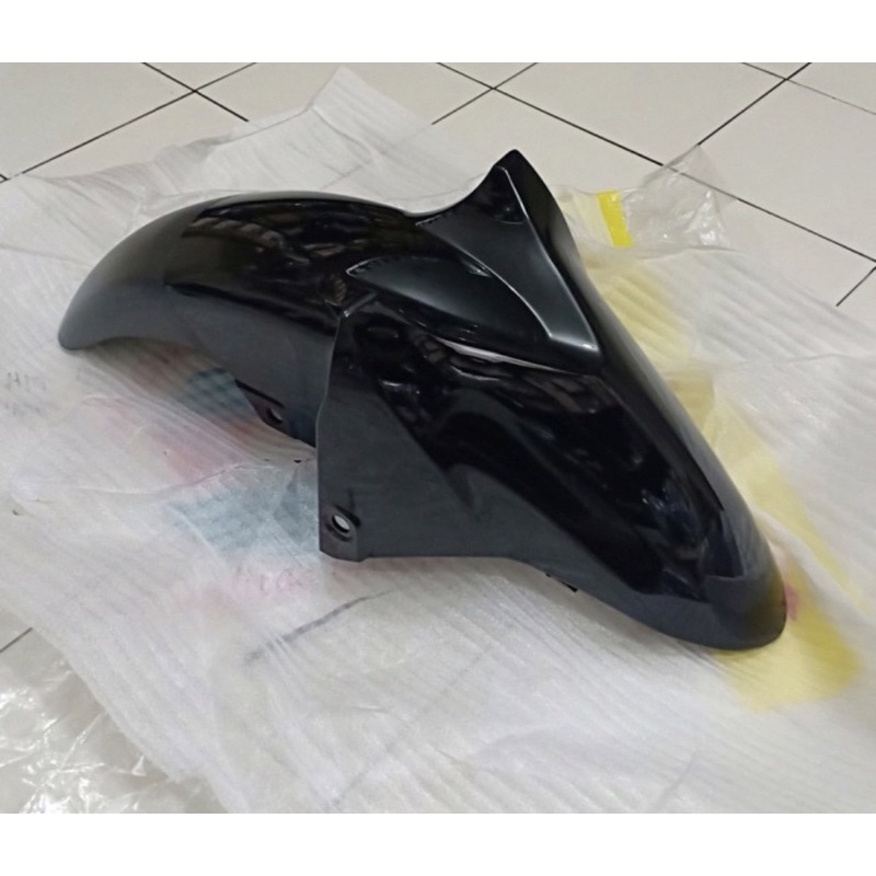 SPAKBOR SLEBOR DEPAN WARNA HITAM YAMAHA BYSON MERK WIN