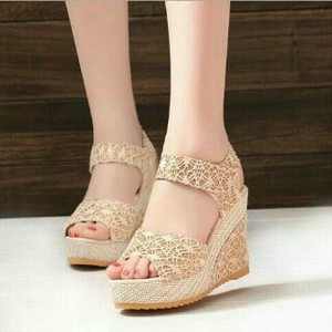 SEPATU WEDGES CEWEK WANITA BRUKATKREM CASUAL PESTA KERJA KANTOR MODIS MURAH