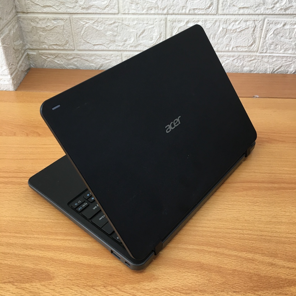 Acer TravelMate B117 Intel Celeron RAM 4GB HDD 500GB Murah