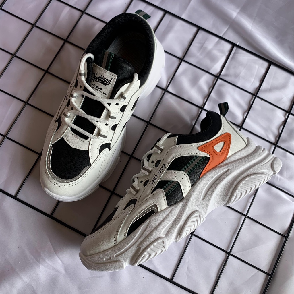 Sepatu putih polos import sol tebal tali Olahraga Casual Sneakers Shoes Sepatu Wanita luas perempuan Fashion Import Korea North Land Sneakers termurah import chinna SEPATU WANITA FASHION SP-081 MODEL KOREA SEPATU SNEAKER IMPORT Sepatu Sneakers Wanita Spor