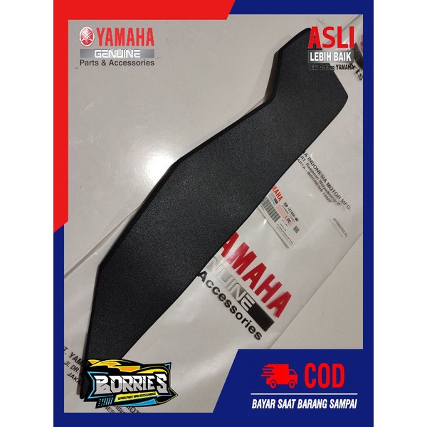 KARPET BORDES NMAX KANAN BLK BELAKANG ASLI ORI YAMAHA 2DP-F7494-00