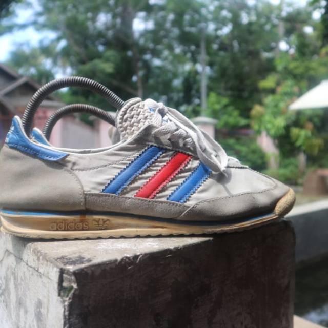 sepatu sl 72 france