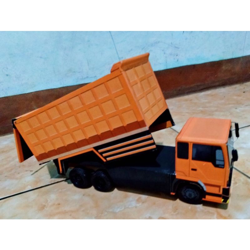 MINIATUR Truk kayu asli model  DUMP  bak bisa jungkit pintu belakang bisa dibuka