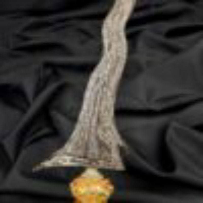 Keris Sengkelat Luk 13 Guling Mataram Pamor Wos Wutah Gagah Sepuh