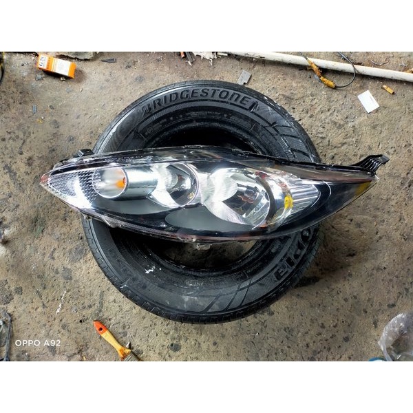headlamp lampu depan ford fiesta 2011