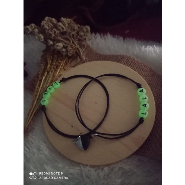 (ISI 2 PCS) STARLA GELANG CUSTOM MAGNET BENTUK LOVE GLOW IN THE DARK gelang persahabatan / gelang nama / gelang inisial / gelang starla / gelang artis