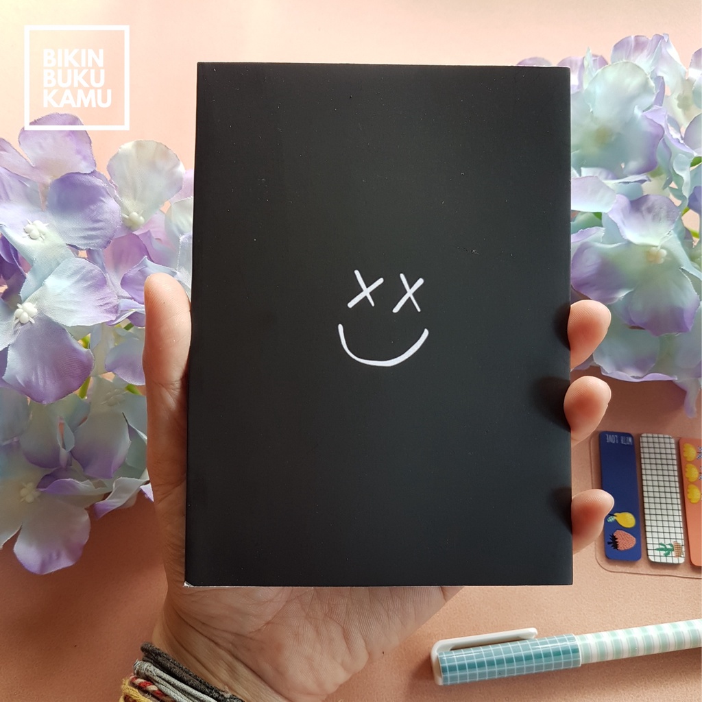 

[57gsm] A6 Notes Notebook Mini Saku Pocket Book Bookpaper Softcover Polos - Black Smiley
