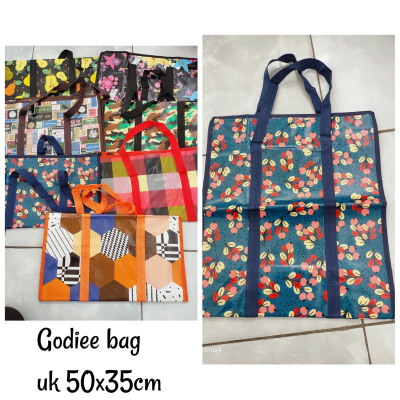 

Goodie Bag Besar