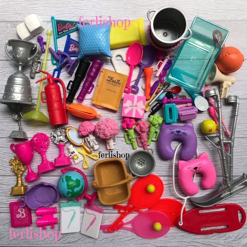 Perlengkapan mainan boneka berbi stuff ori preloved