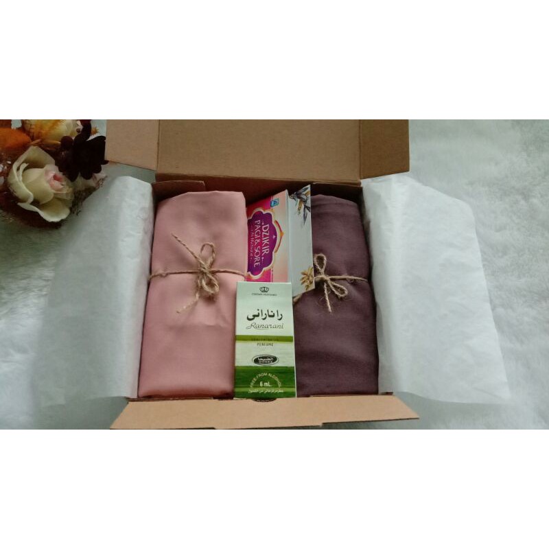 Hijab voal | Hampers Hijab Padang | gift box