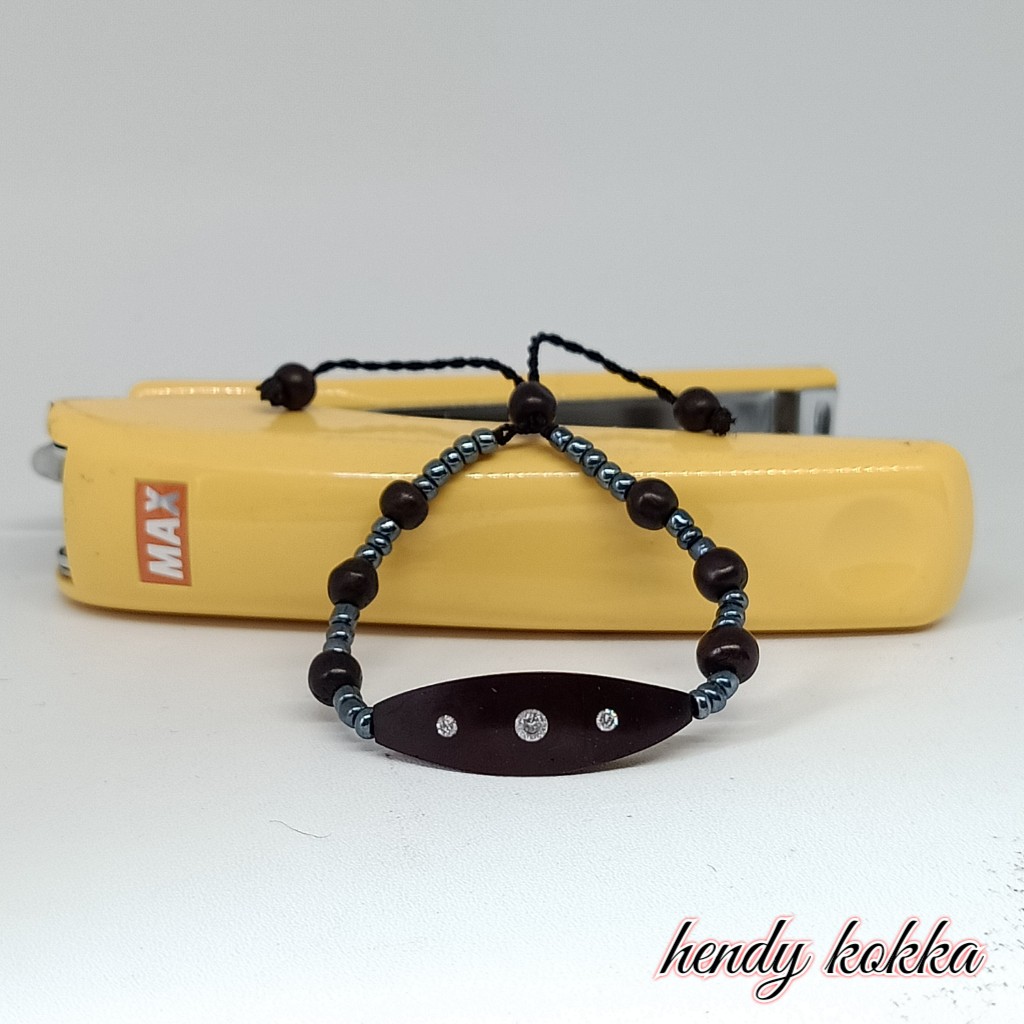 gelang kokka kaukah manik mata anak hitam