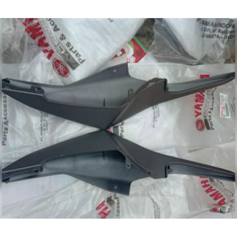 COVER BODY SAMPING BELAKANG R15 V2 LAMA ABU2 DOFF ORIGINAL YAMAHA