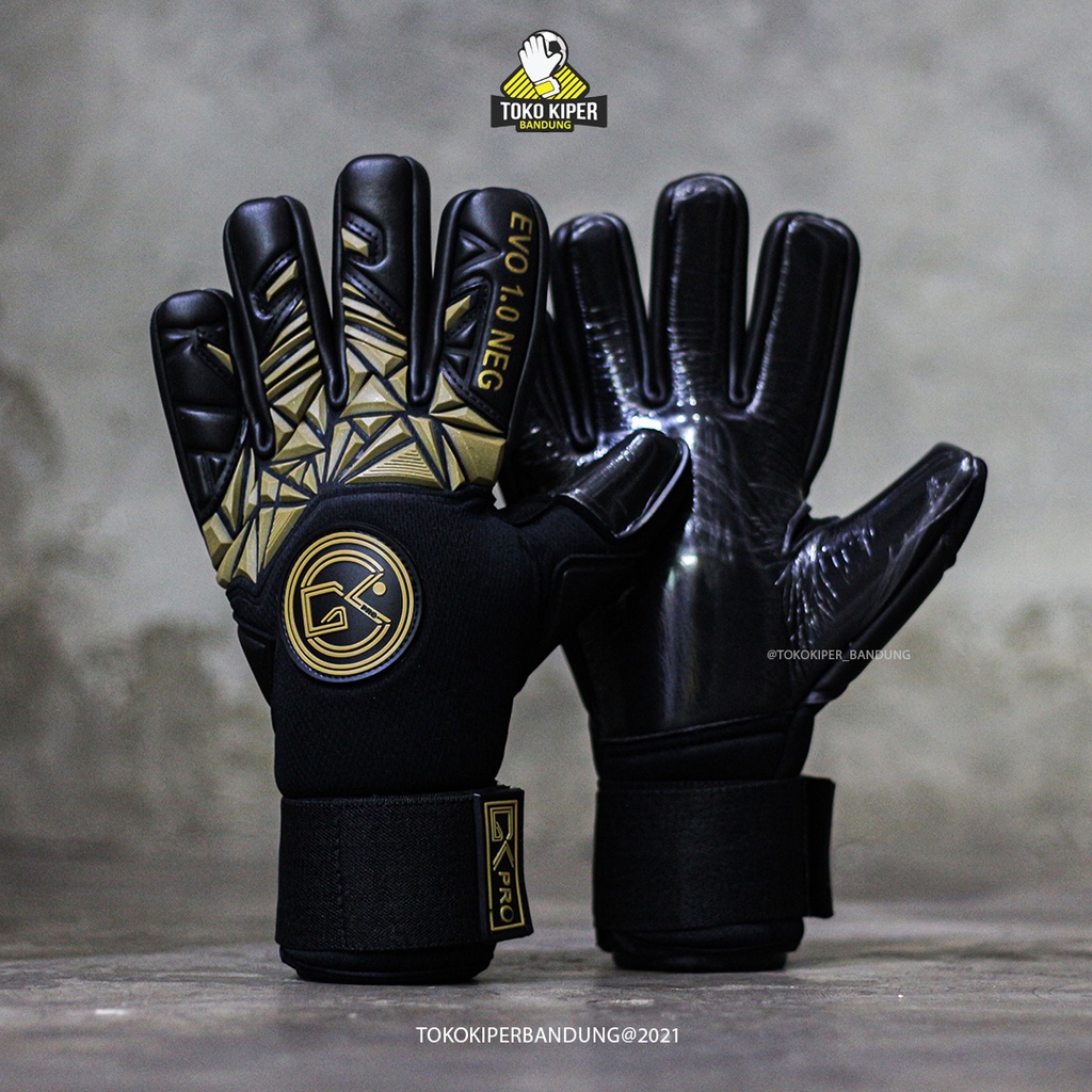 Sarung Tangan Kiper - GK PRO EVO 1.0 NEG BLACK/GOLD