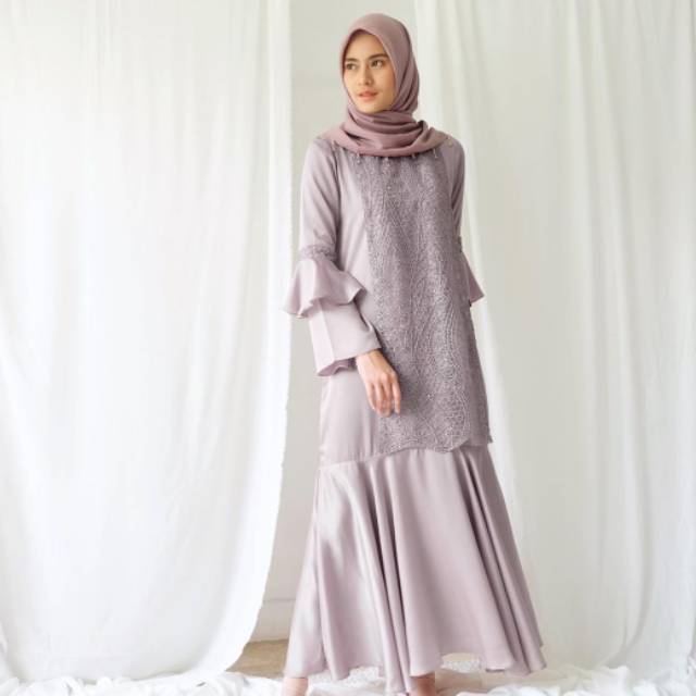 NEW....SALEEEE... Kirana dress Silver by vanilla hijab