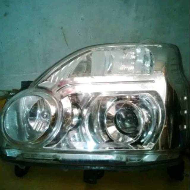 Headlamp Nissan Xtrail HID