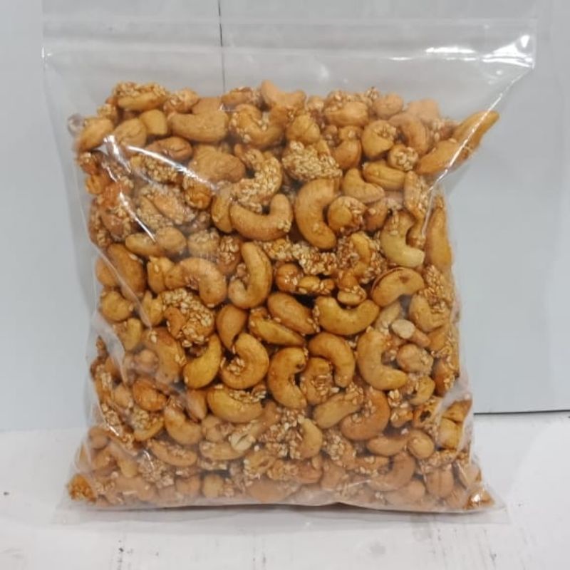 

kacang mede wijen per bal 10kg