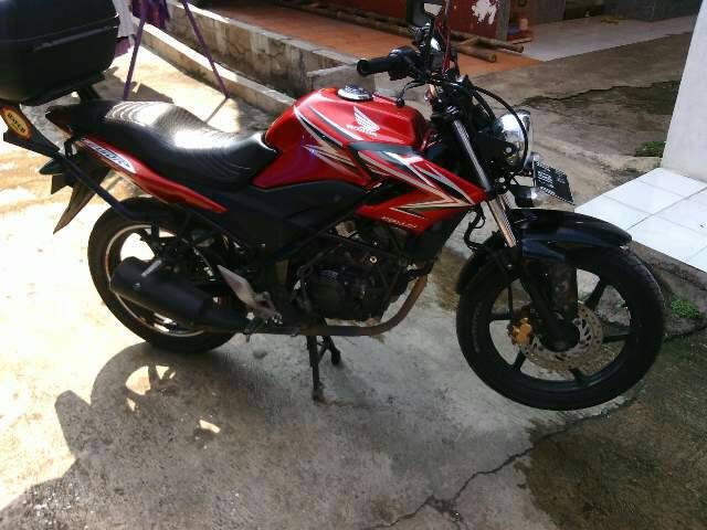 Cb 150 R Modif Lampu Bulat - LAMPUTASOR