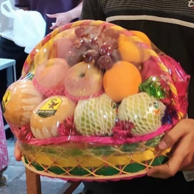 

PARCEL BUAH UKURAN BESAR