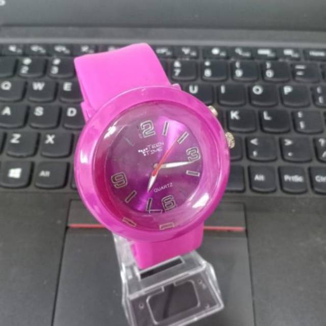 Jam Tangan Analog Quartz Bulat