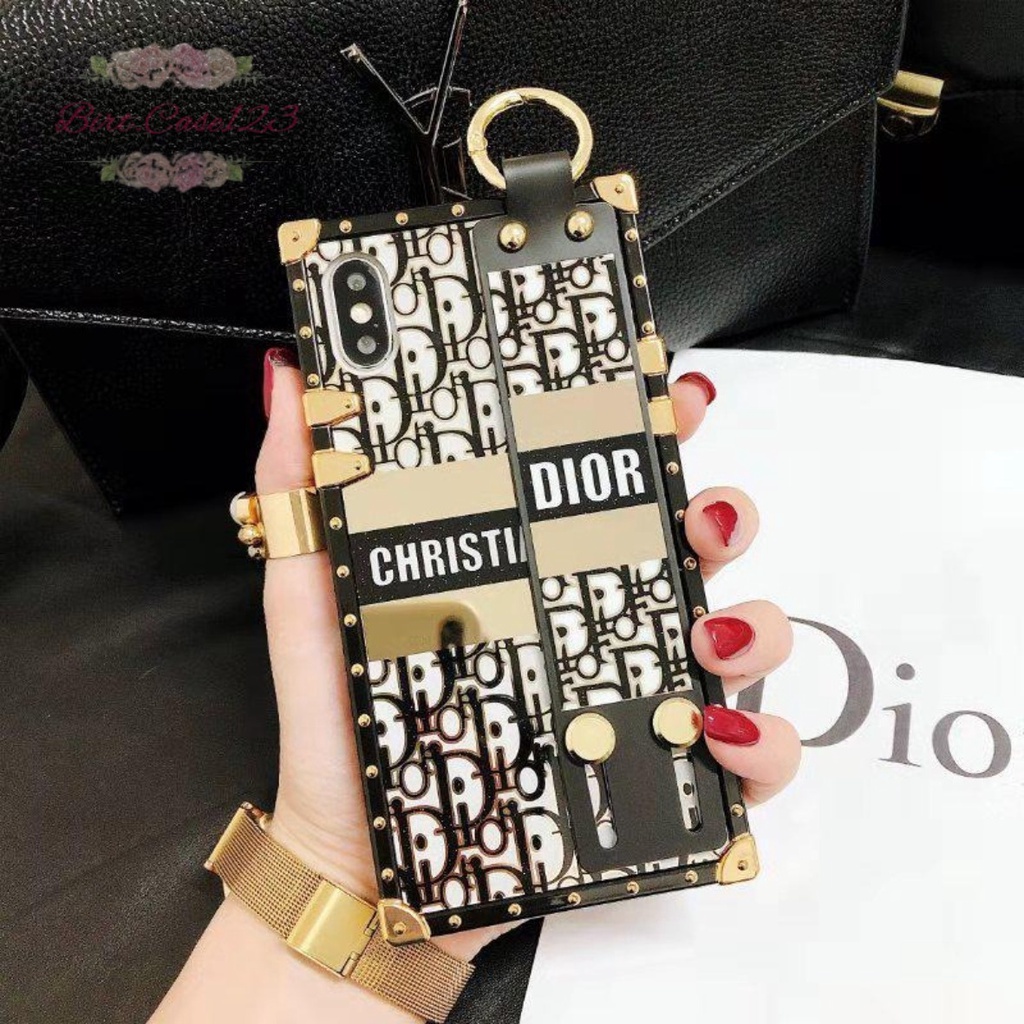 Y001 CASE OLIVIERA SQUARE KOTAK BEAUTY CASE BRAND GOLDEN HANDGRIP IPHONE XR 11 PRO BC6233