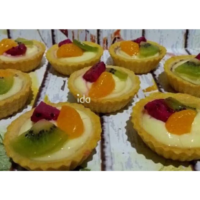 

Aneka kue basah - Pie buah mini