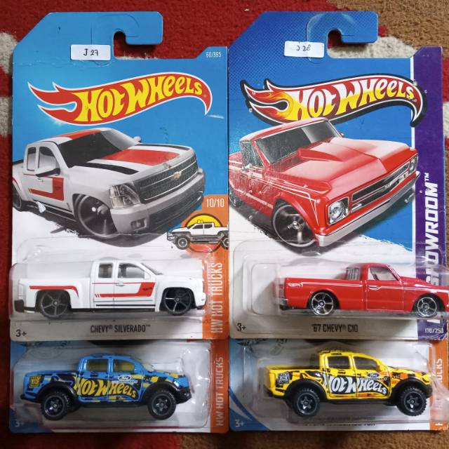 PAKET HOTWHEELS CHEVY SILVERADO