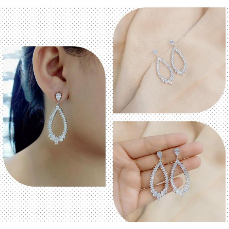 Anting wanita swaroski
