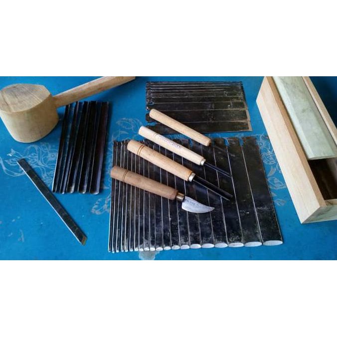 pahat ukir kayu complete plus pisau