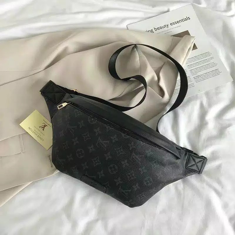 Bumbag L Vuitton 7030