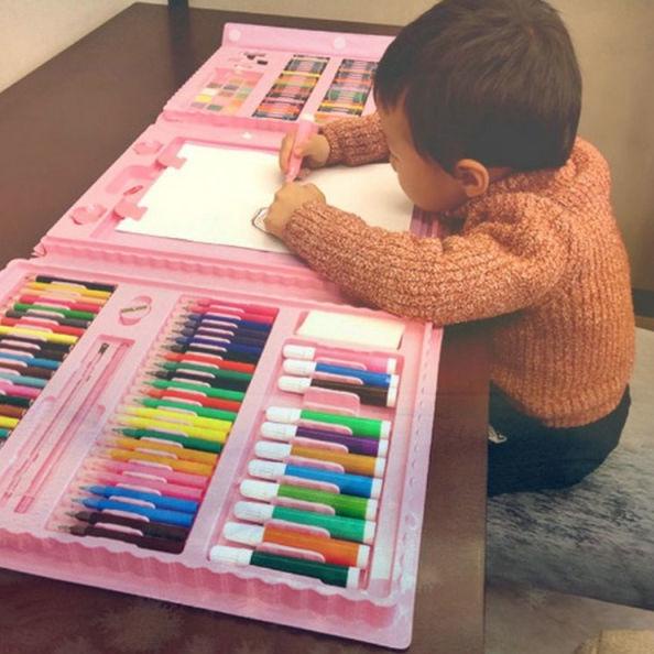 

Obral Belanja LS CRAYON Set 208pcs PENSIL WARNA Crayon set Warna Pensil Krayon Alat Menggambar atau Mewarnai Hadiah Souvernir Kado Ulang Tahun