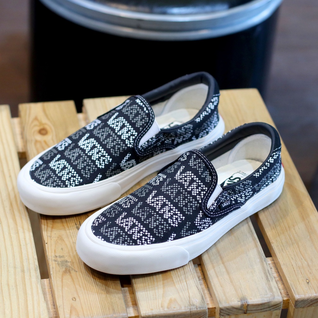 TERLARIS SEPATU SLIP ON LX 59 PRINT BLACK NEW