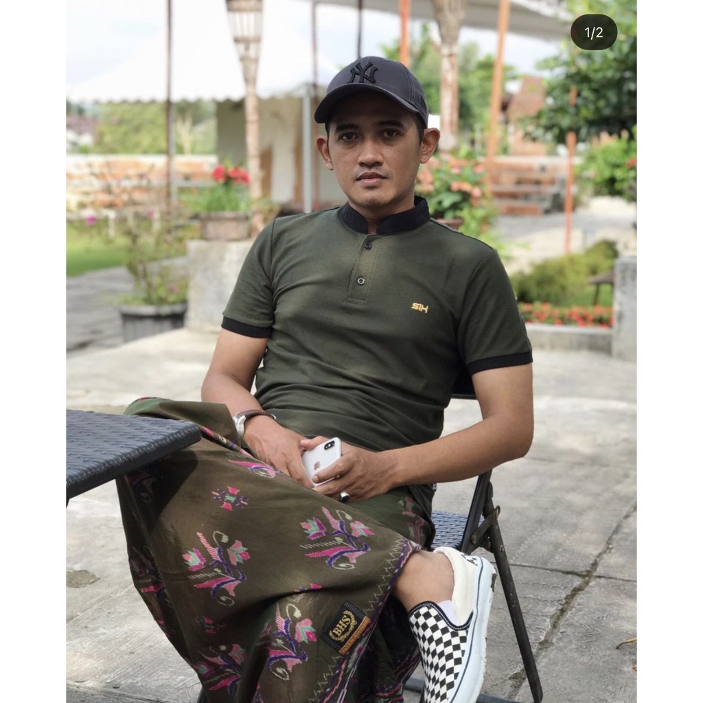 Polo shirt pria kerah shanghai baju distro cowok hijau botol