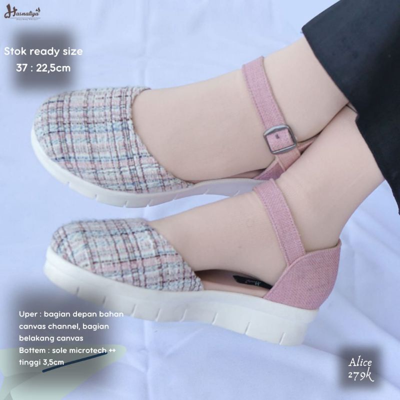 sepatu sandal Alice by hasnaliya outfit