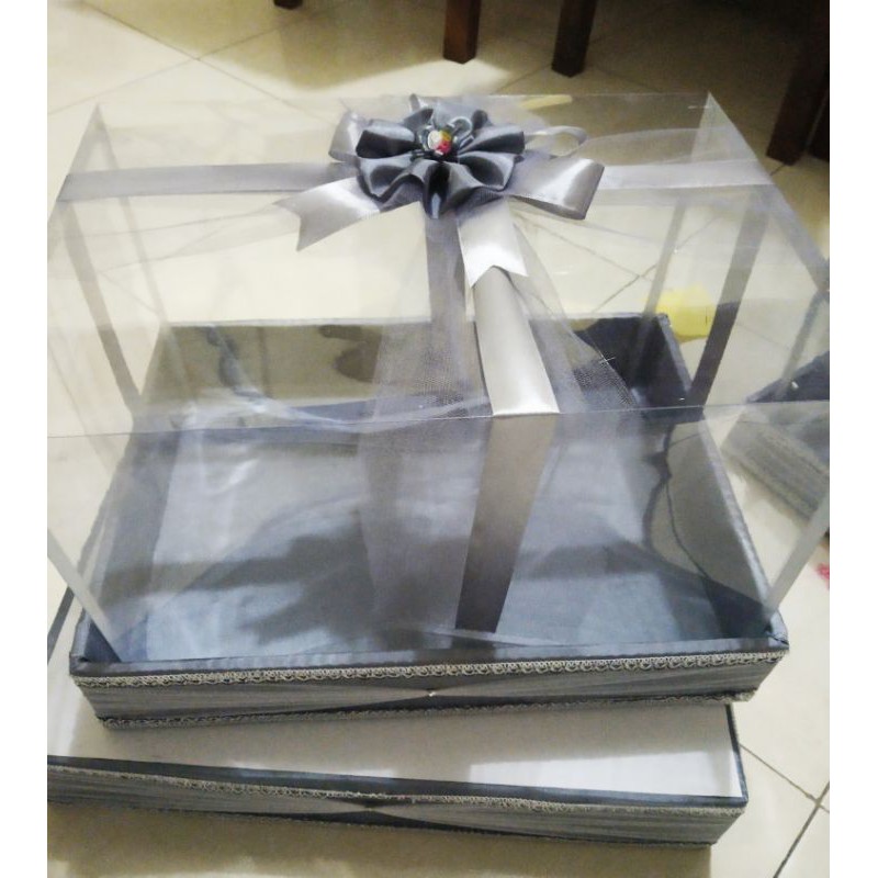 

BOX KOTAK UKURAN M SESERAHAN HANTARAN MIKA PERNIKAHAN LAMARAN PARSEL BINGKISAN BIJIAN